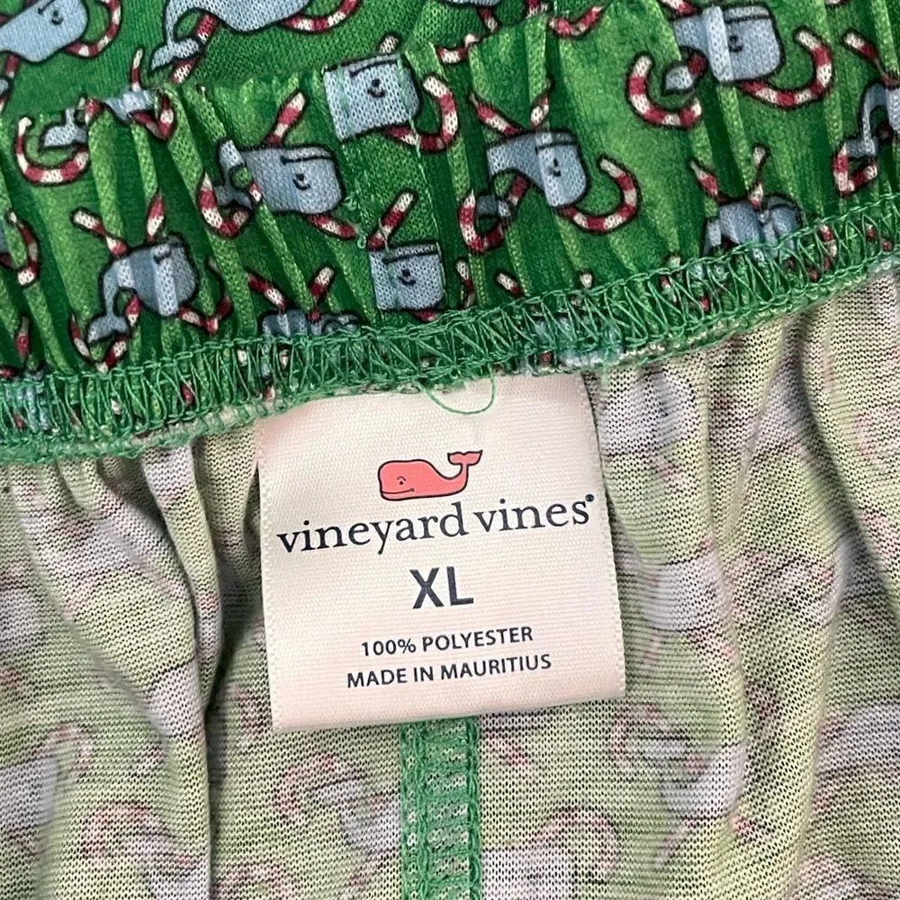 Vineyard Vines very good